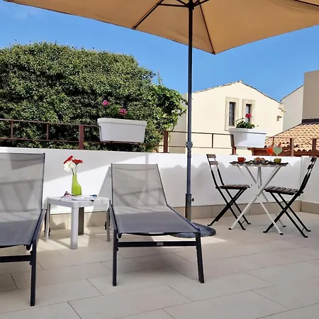 Krokos Ortigia Holiday home *